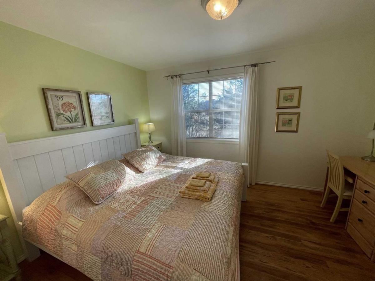 West 1077 Guest Ranch - Retreat Bed & Breakfast Tarpley Exterior photo